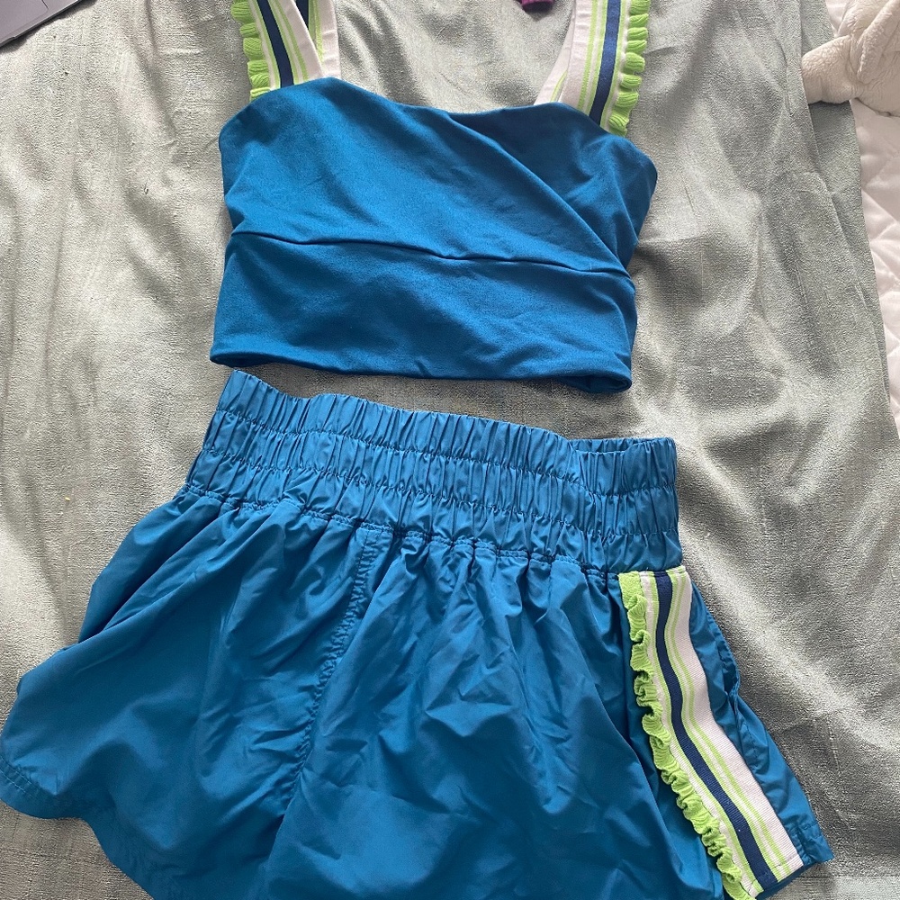 FREE PEOPLE MOVEMENT set